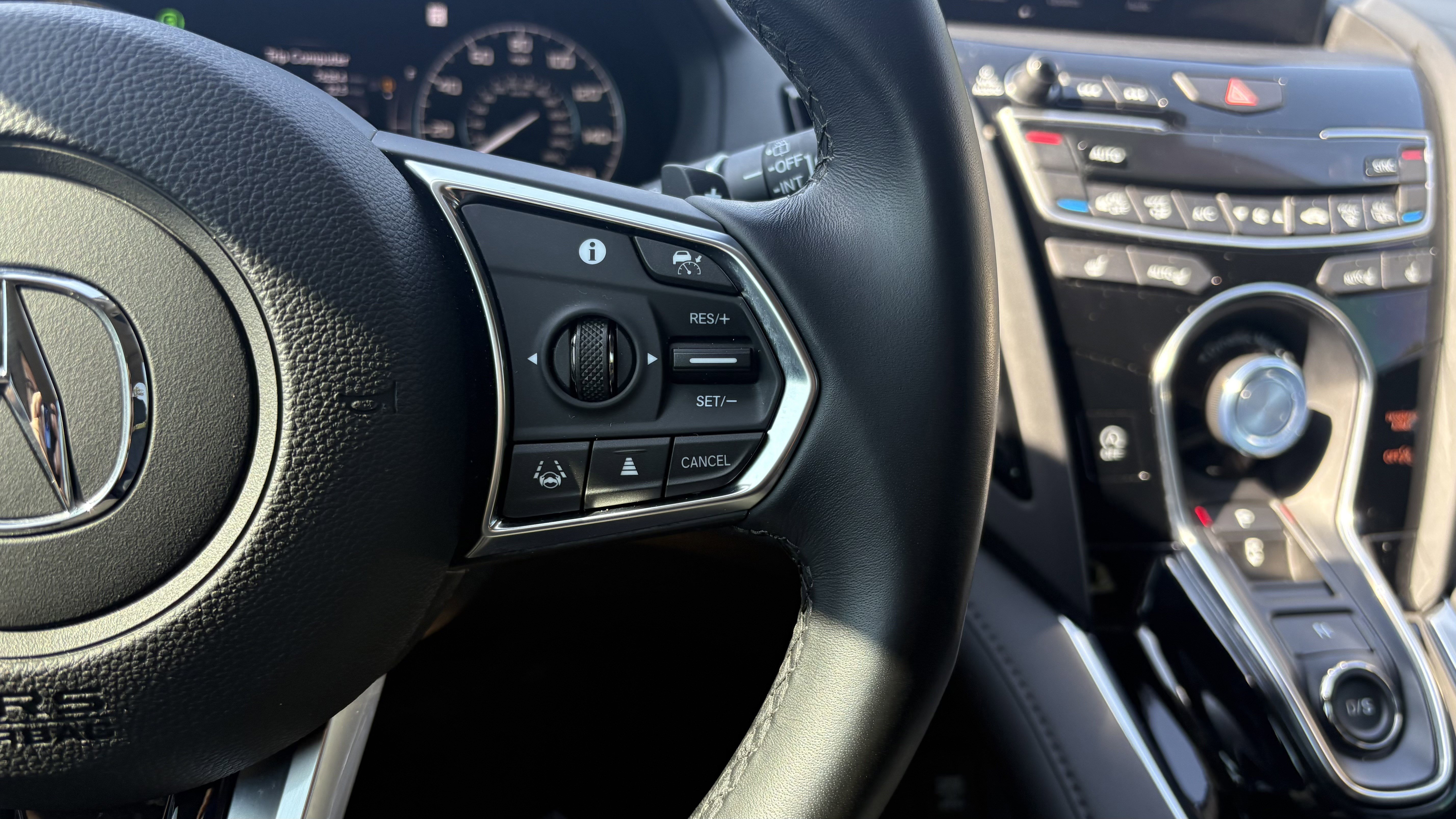 Used 2024 Acura RDX SH-AWD image 21