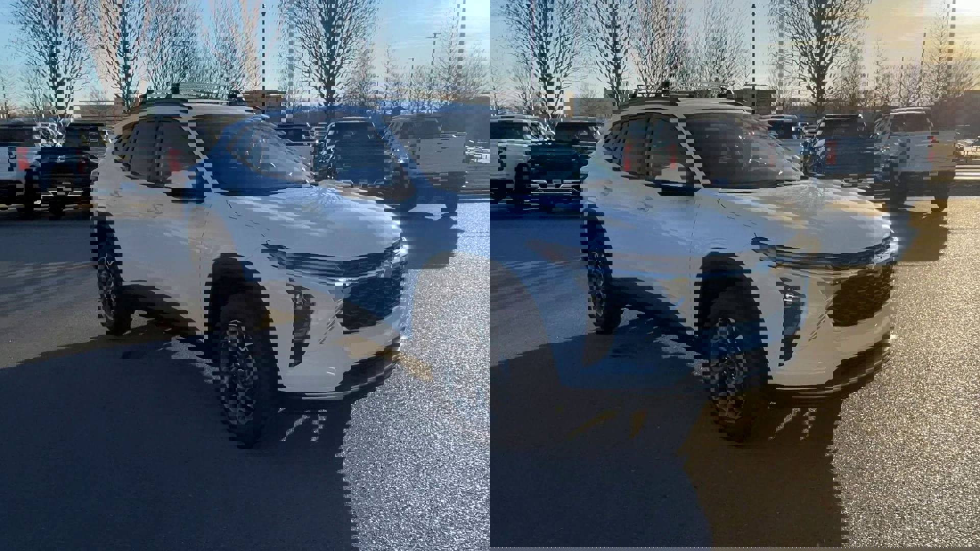 New 2025 Chevrolet Trax LT w/ Driver Confidence Package image 2