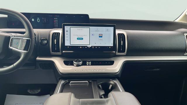 Certified 2025 Ford Expedition Active AWD/4WD image 10