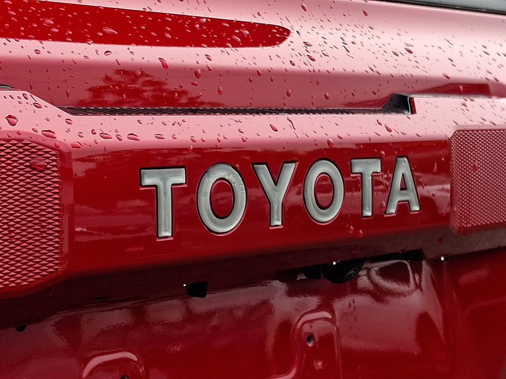 Certified 2026 Toyota 4Runner Limited AWD/4WD image 32