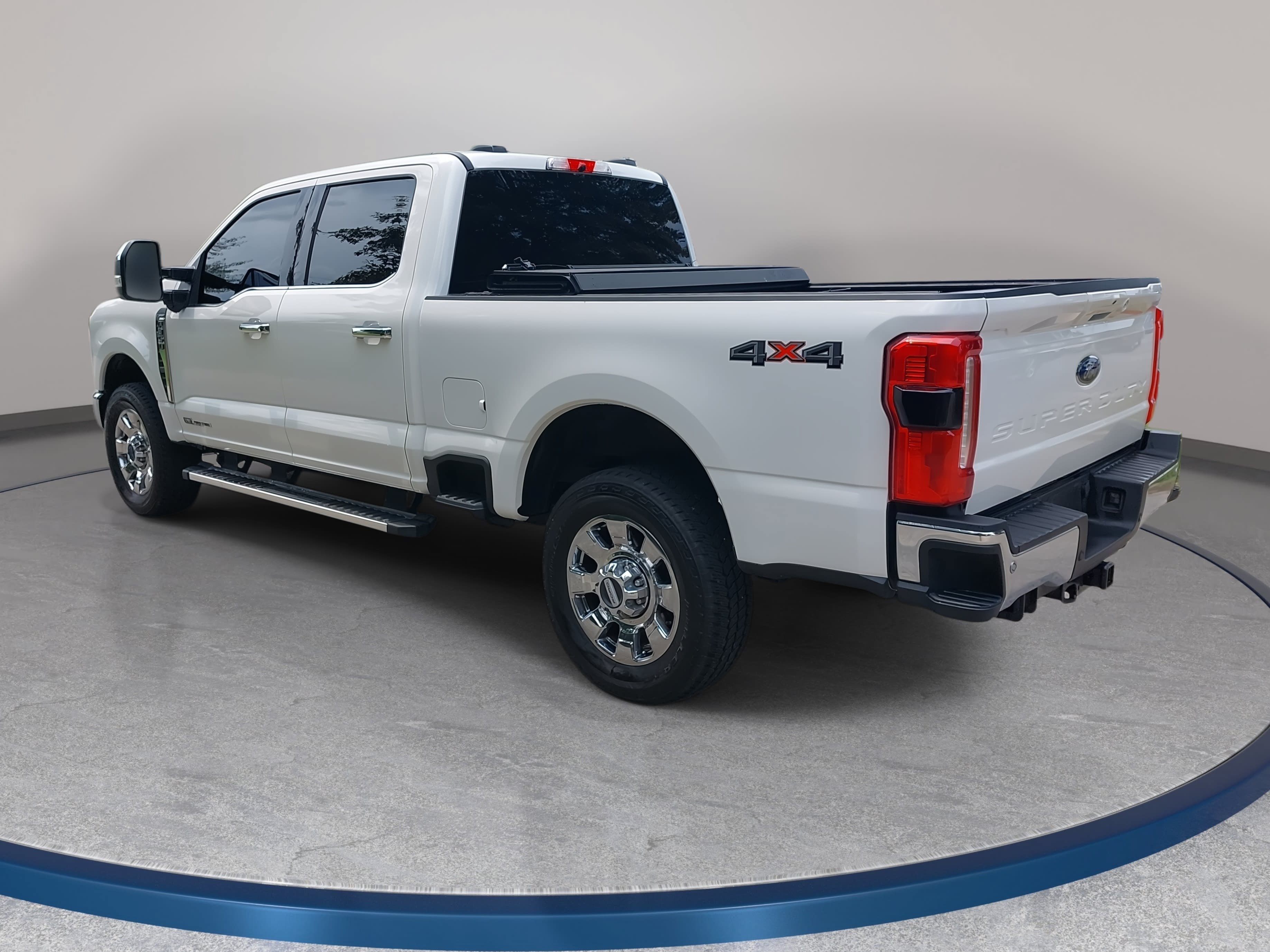 Used 2025 Ford F350 Lariat w/ Chrome Package AWD/4WD image 7