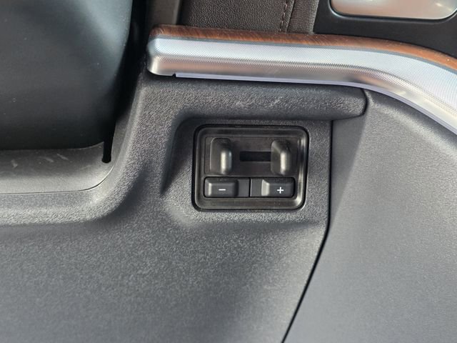 Used 2025 Ford Expedition King Ranch AWD/4WD image 27