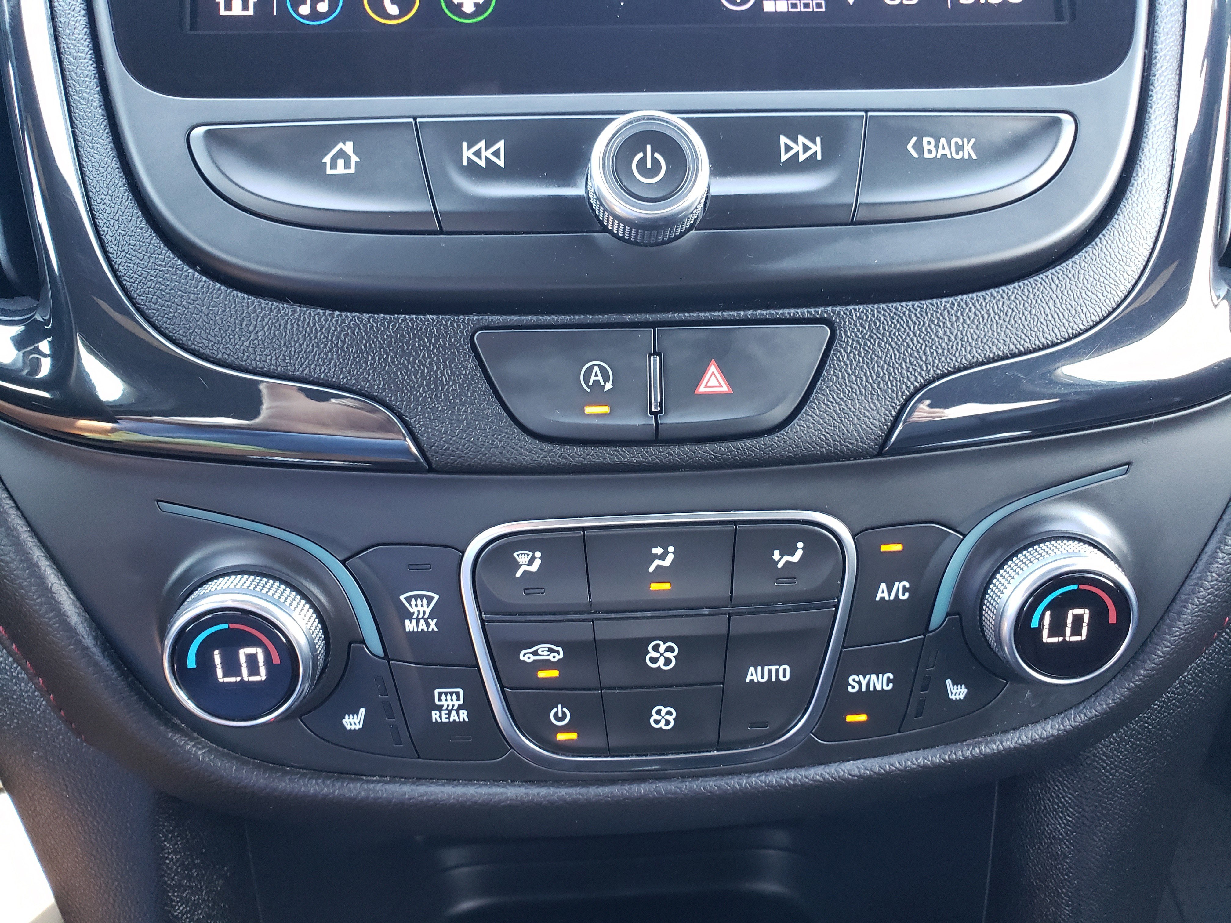 Used 2023 Chevrolet Equinox RS w/ RS Leather Package FWD image 23