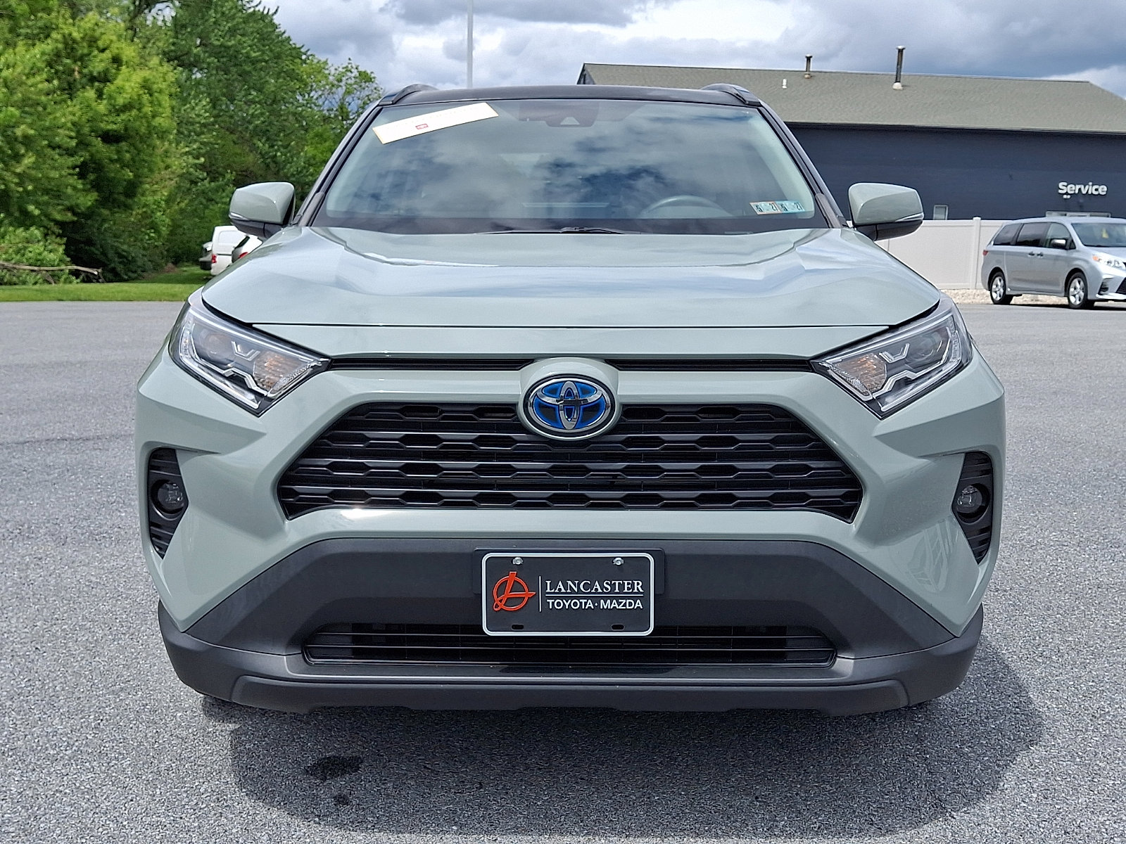 Certified 2021 Toyota RAV4 XLE w/ Convenience Package AWD/4WD image 2