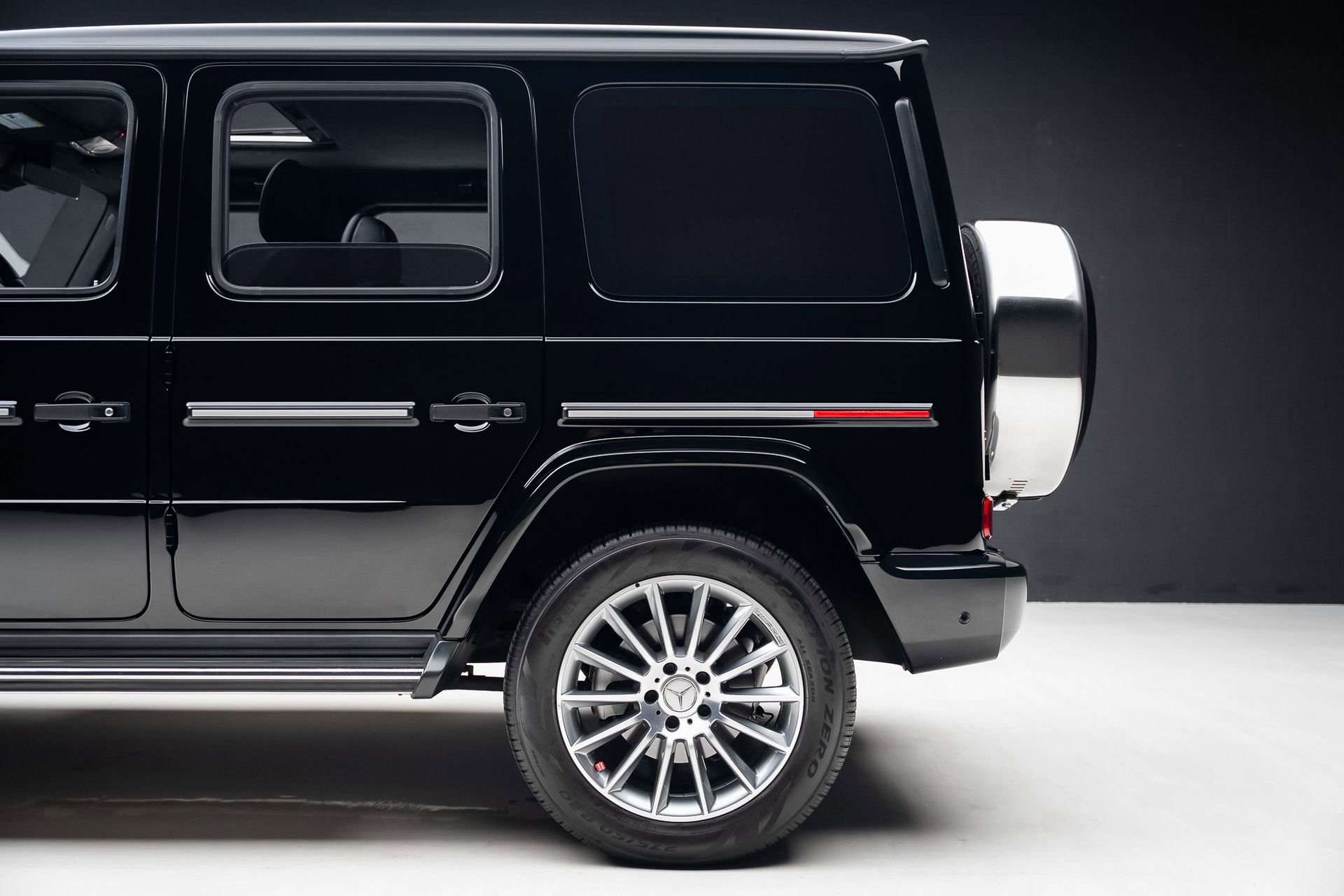 Used 2023 Mercedes-Benz G 550 image 21