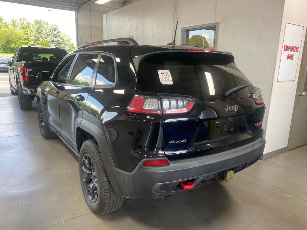 Used 2021 Jeep Cherokee Trailhawk w/ Trailer Tow Group AWD/4WD image 3