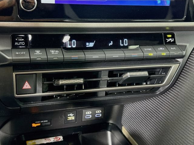 Certified 2026 Toyota Camry SE FWD image 17