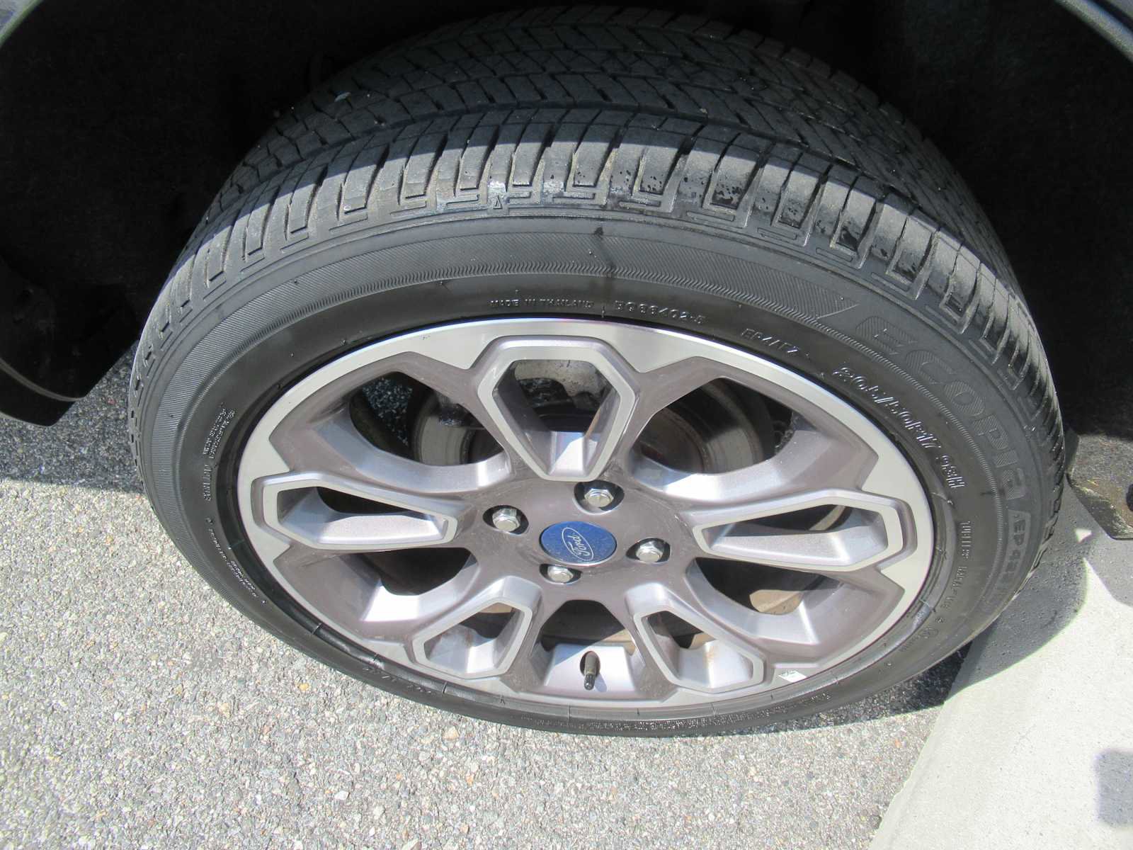 Used 2022 Ford EcoSport Titanium w/ Interior Protection Package image 9