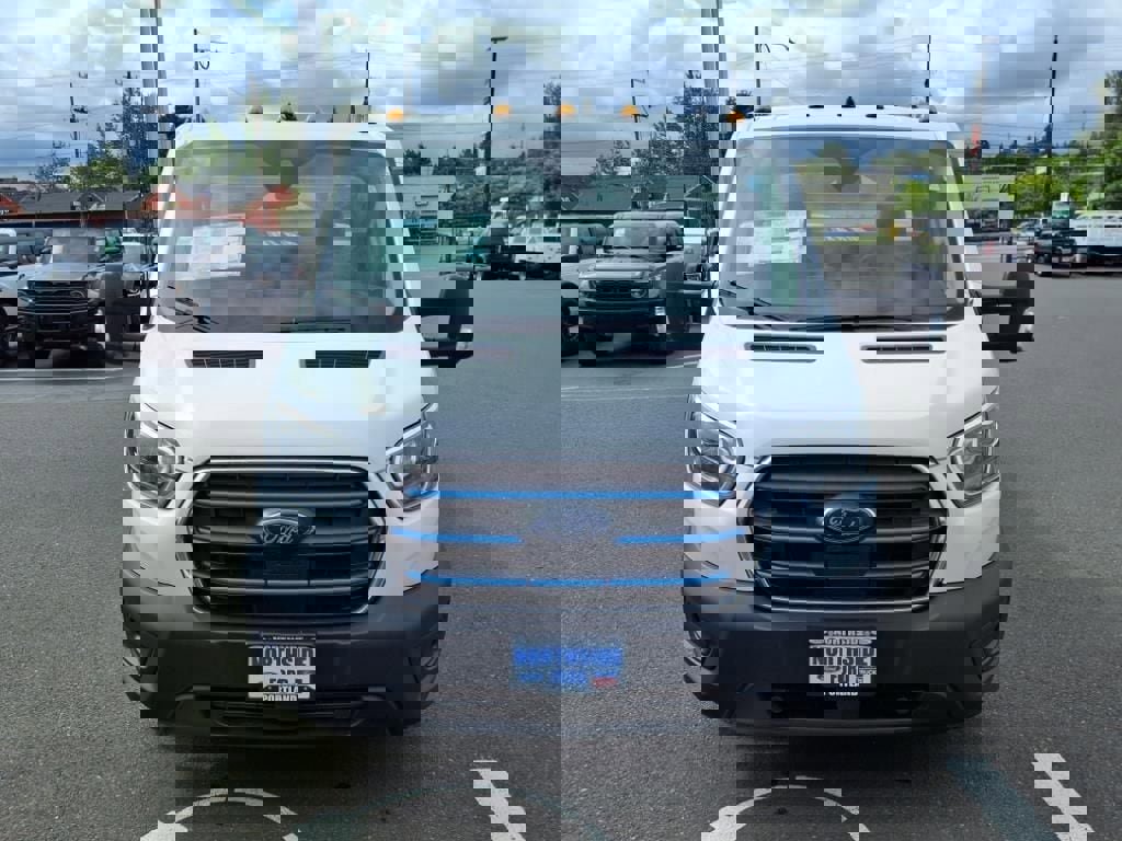 New 2023 Ford E-Transit image 18