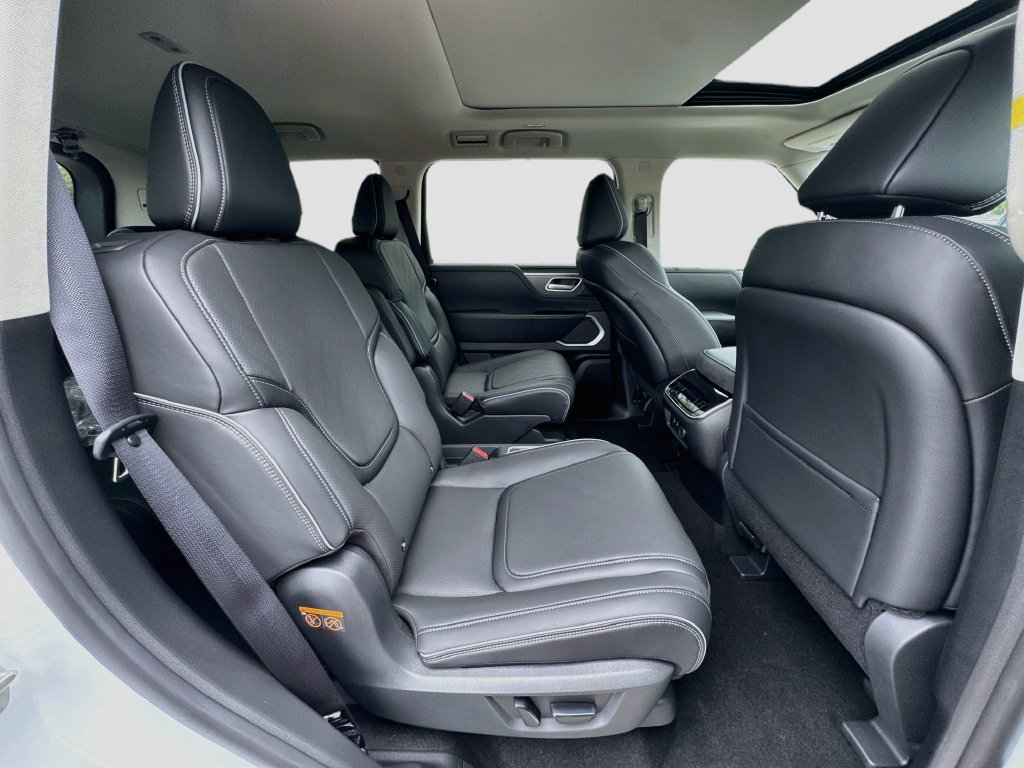 New 2027 INFINITI QX80 Luxe w/ Cargo Package AWD/4WD image 30