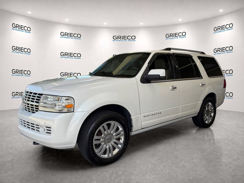 Used 2012 Lincoln Navigator 2WD w/ Monochrome Appearance Pkg image 3
