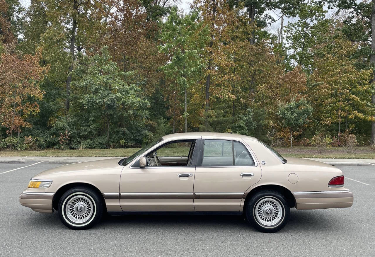 Used 1993 Mercury Grand Marquis LS image 2