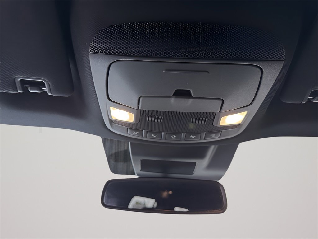 Used 2020 Ford Expedition XLT image 35