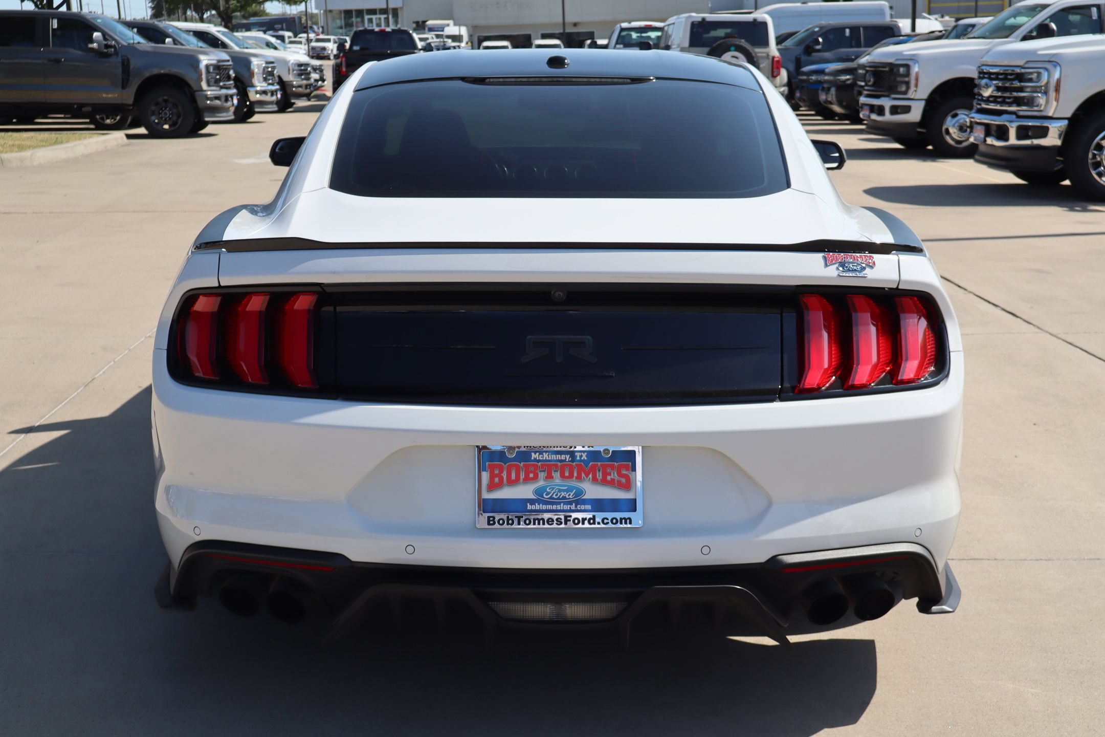 Certified 2020 Ford Mustang GT Premium w/ Black Accent Package RWD image 4
