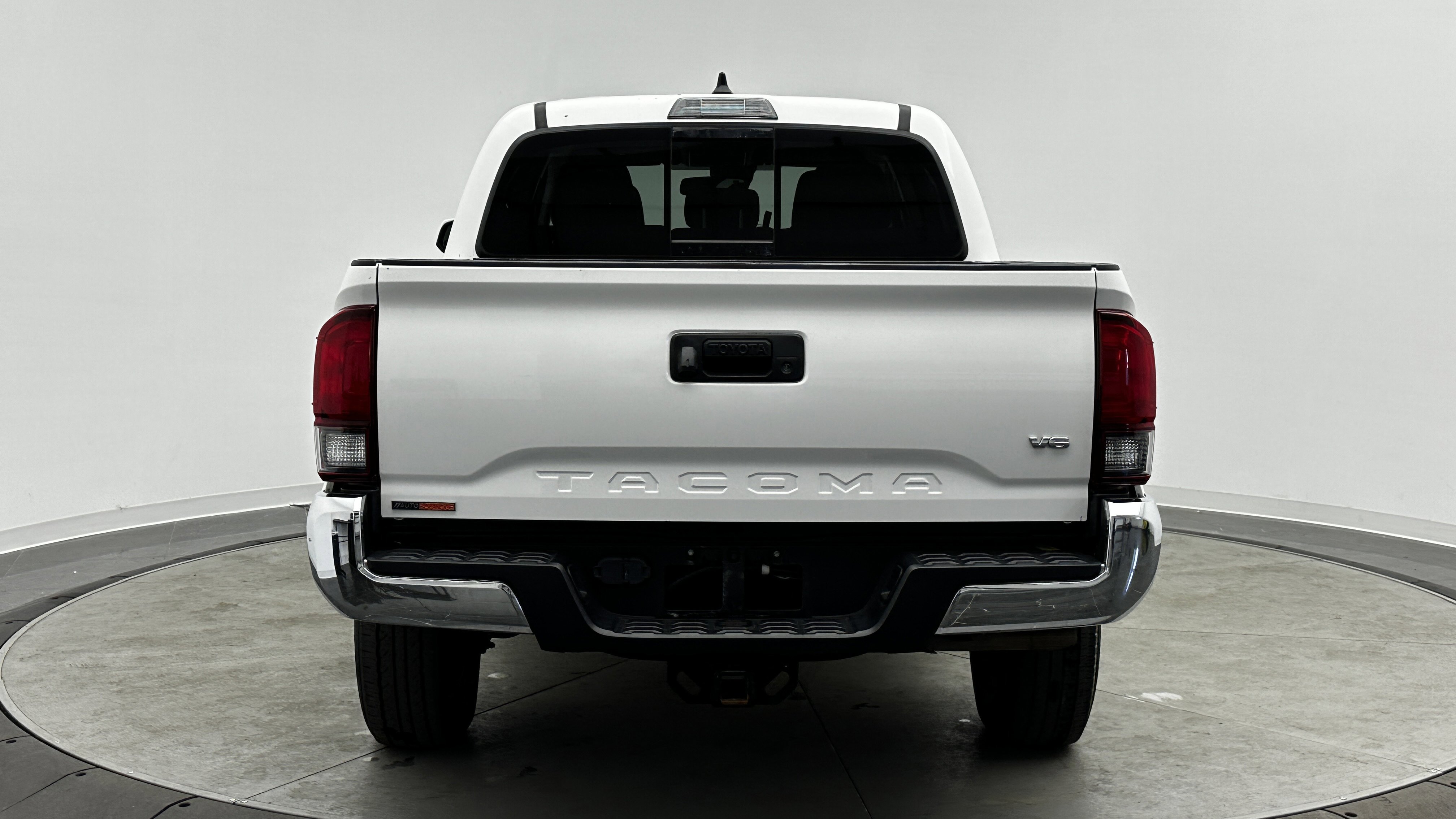 Used 2021 Toyota Tacoma SR5 image 6