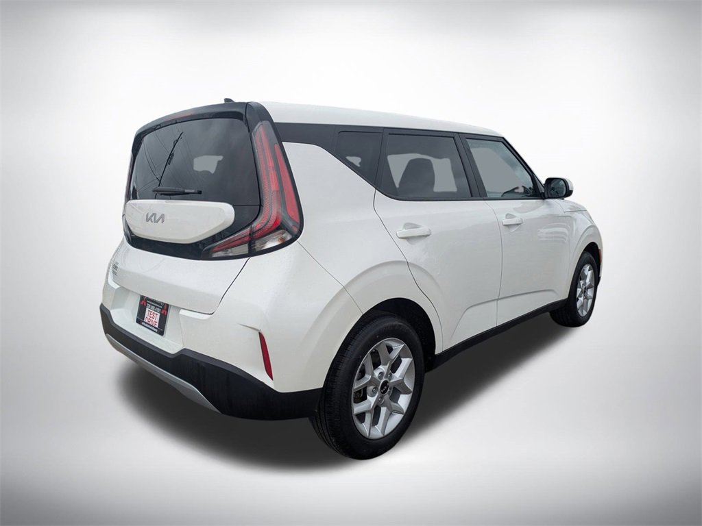 Used 2024 Kia Soul LX w/ Option Group 015 image 3