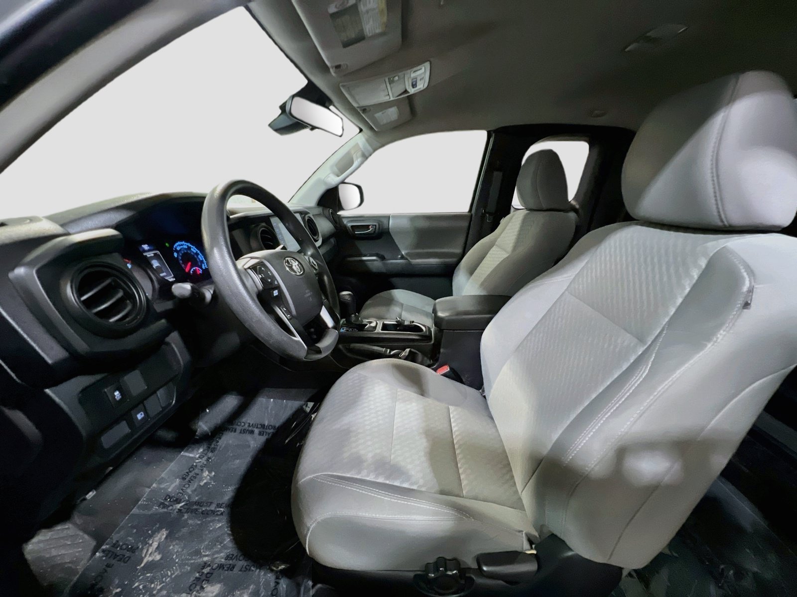 Used 2022 Toyota Tacoma SR RWD image 14