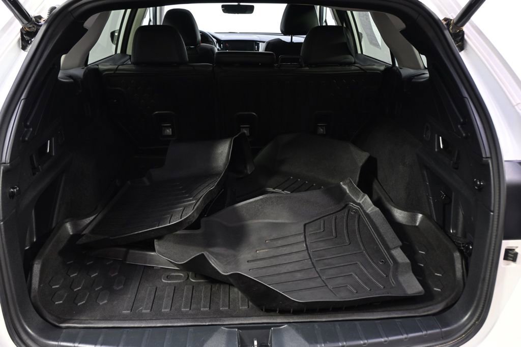 Used 2020 Subaru Outback Onyx Edition XT image 17