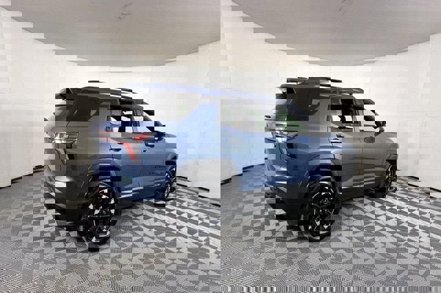 Certified 2025 Chevrolet Equinox RS w/ Convenience Package III image 4