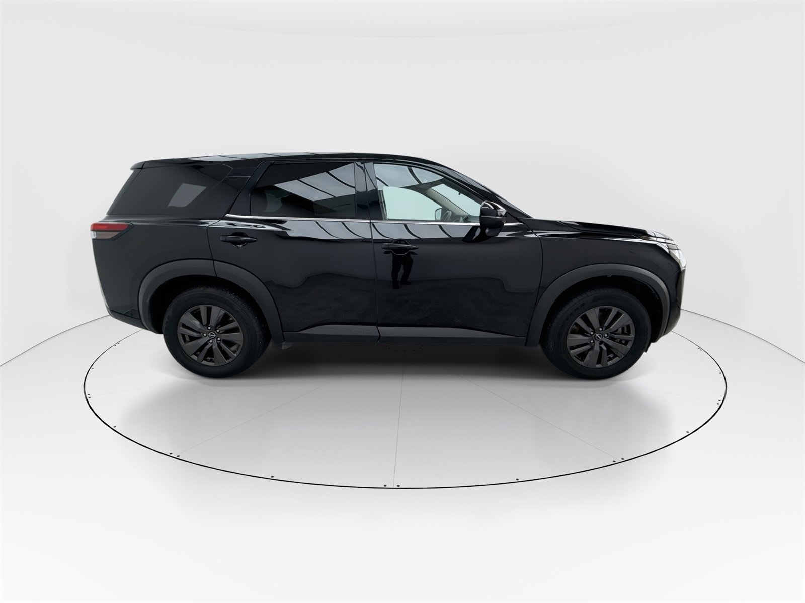 Used 2022 Nissan Pathfinder S image 9