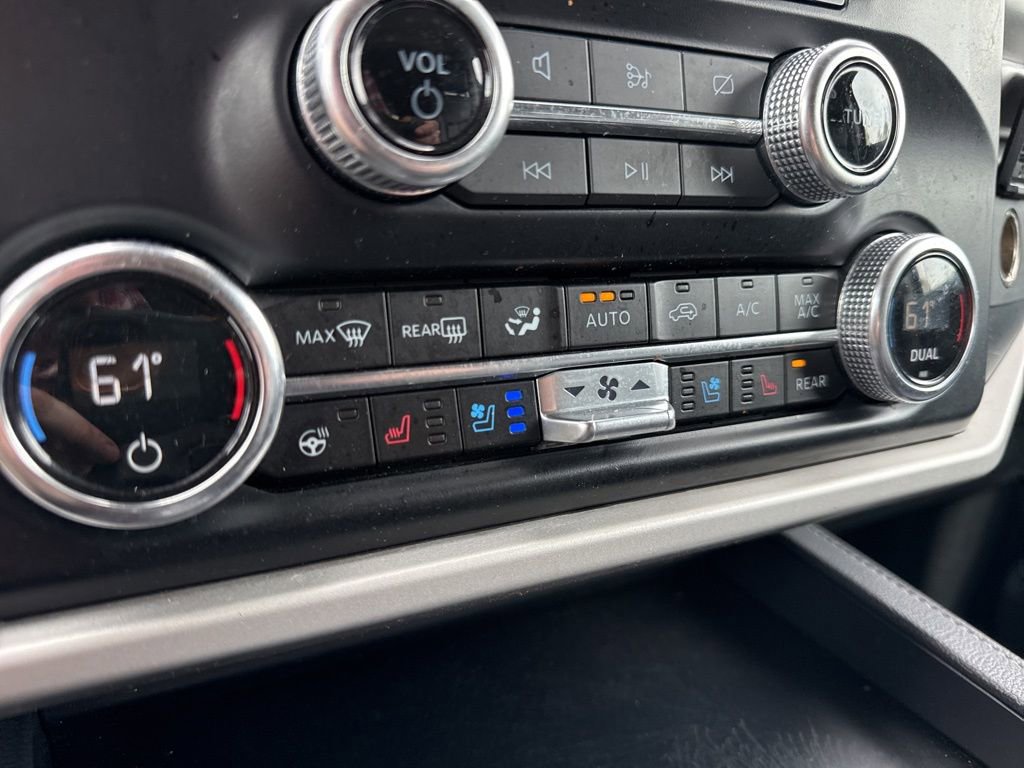 Used 2024 Ford Expedition Max XLT image 24
