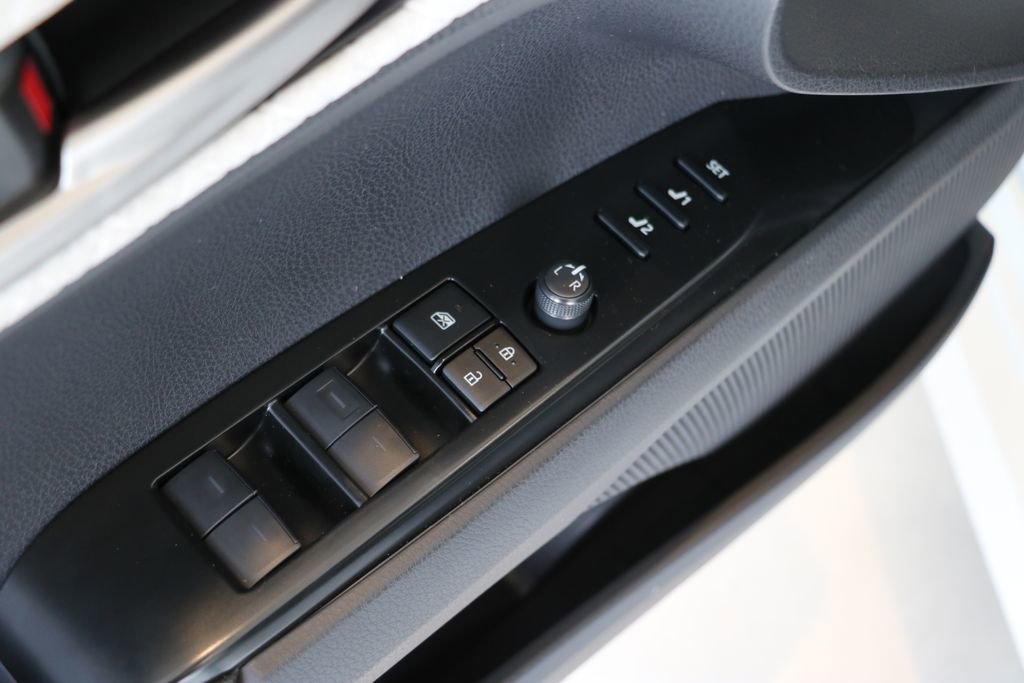 New 2026 Toyota Camry XLE image 8