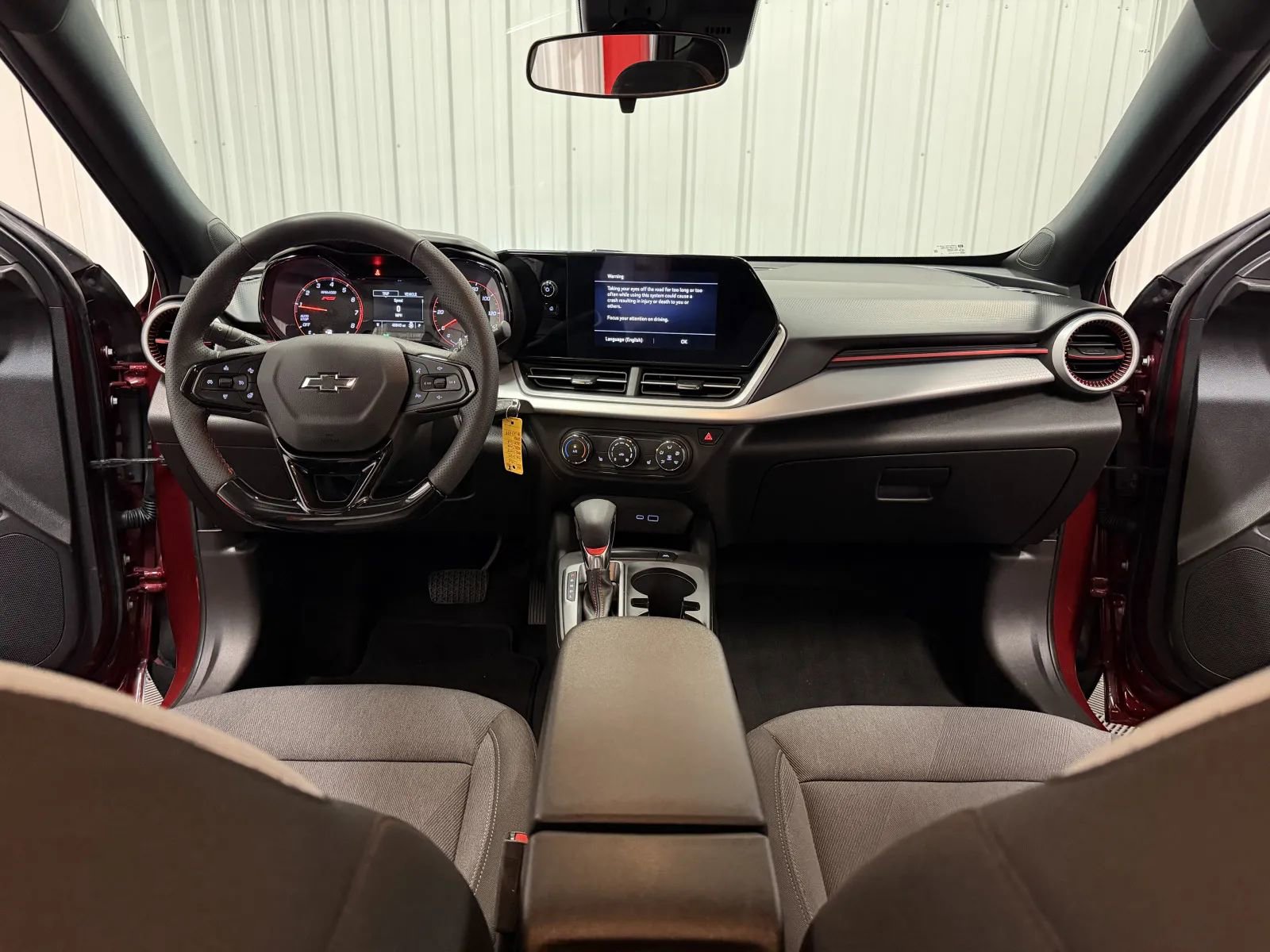 Used 2024 Chevrolet Trax RS FWD image 28