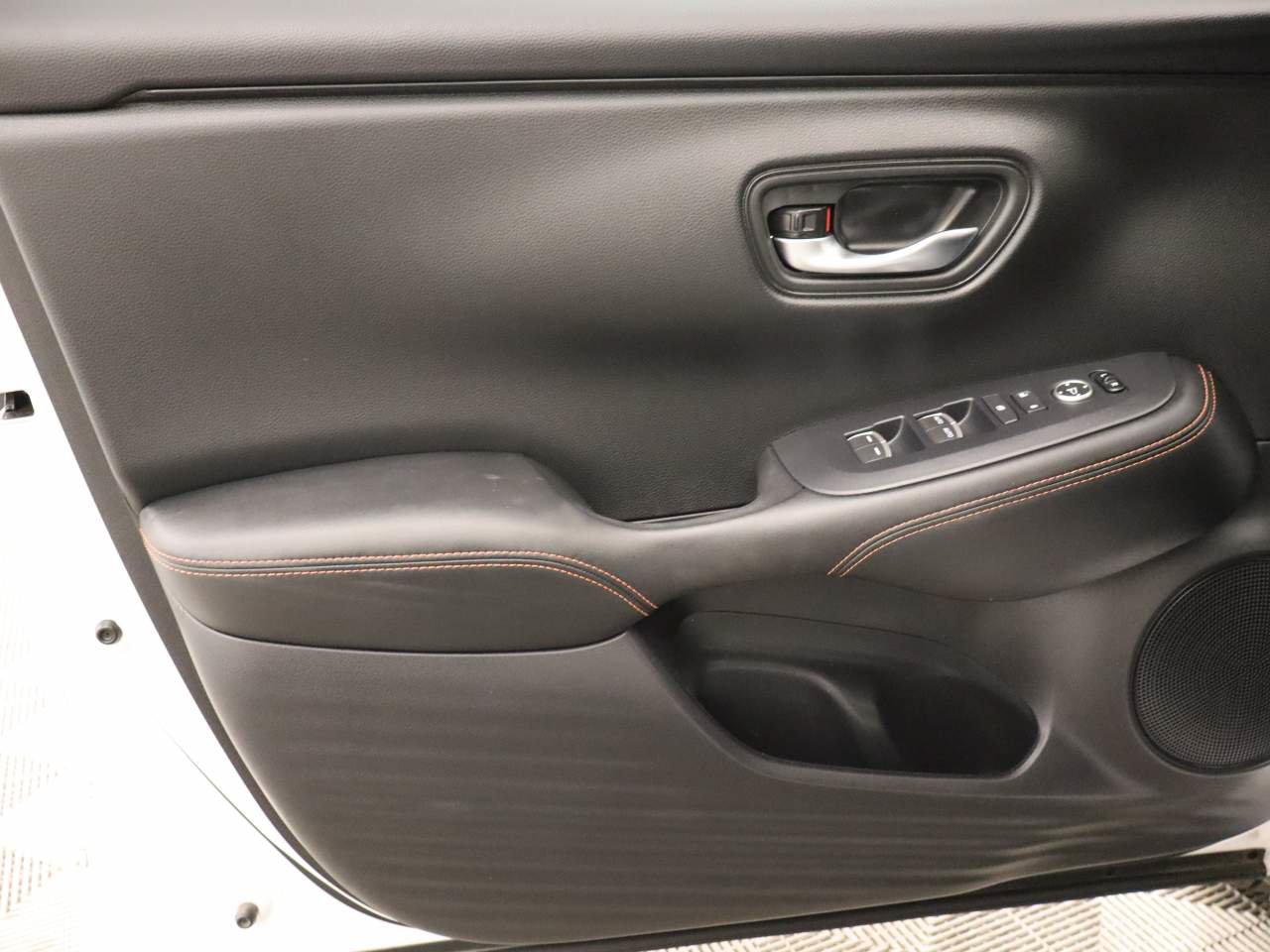 Used 2024 Honda HR-V Sport image 17