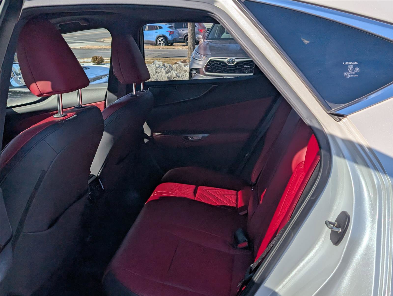 Used 2024 Lexus NX 450h+ AWD w/ Luxury Package image 15