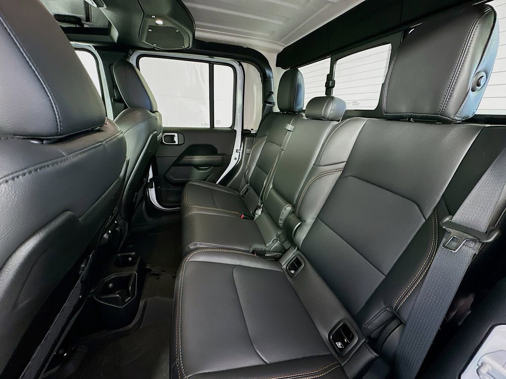 New 2026 Jeep Gladiator Sport AWD/4WD image 24