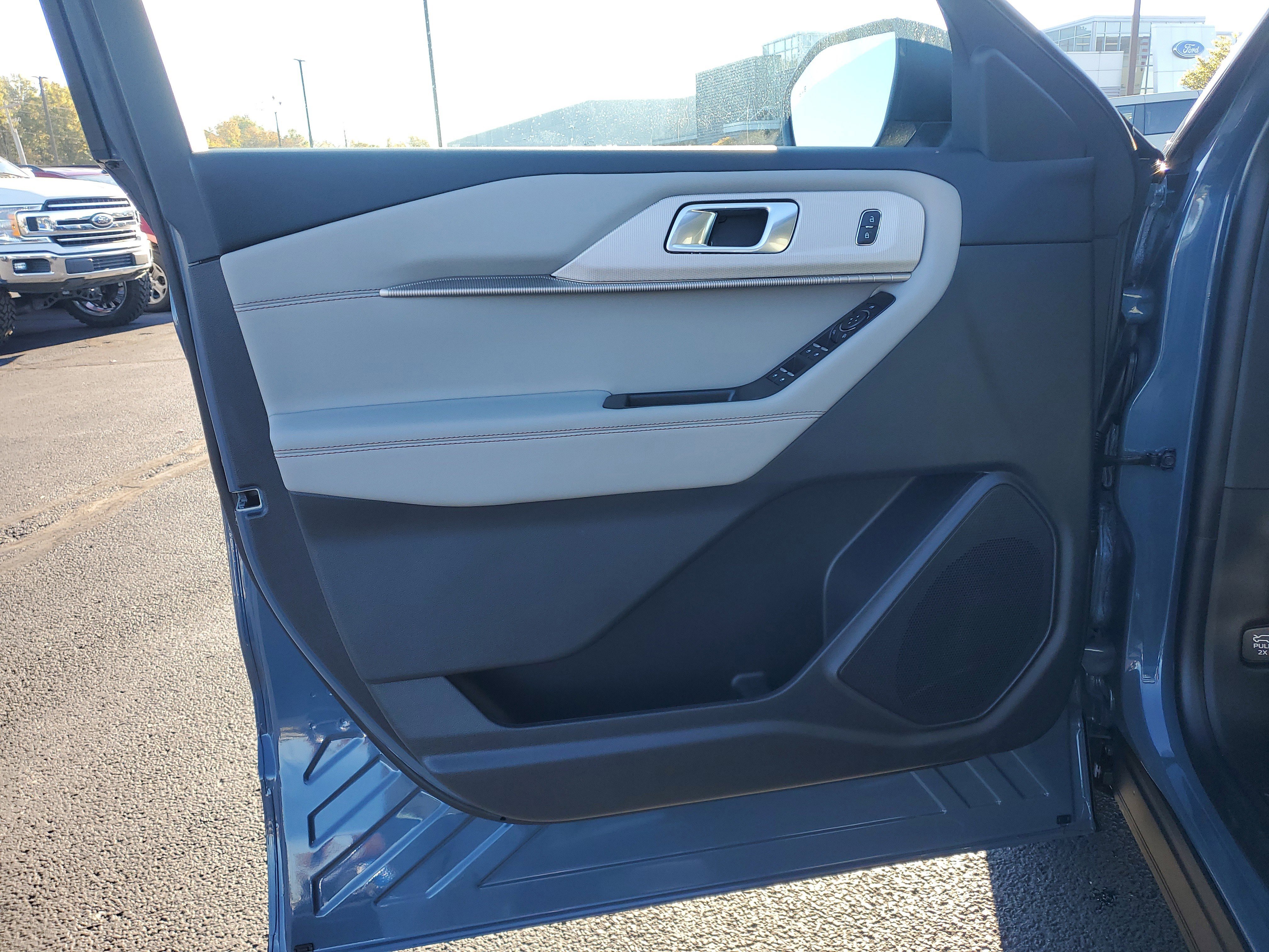 New 2026 Ford Explorer Active image 16