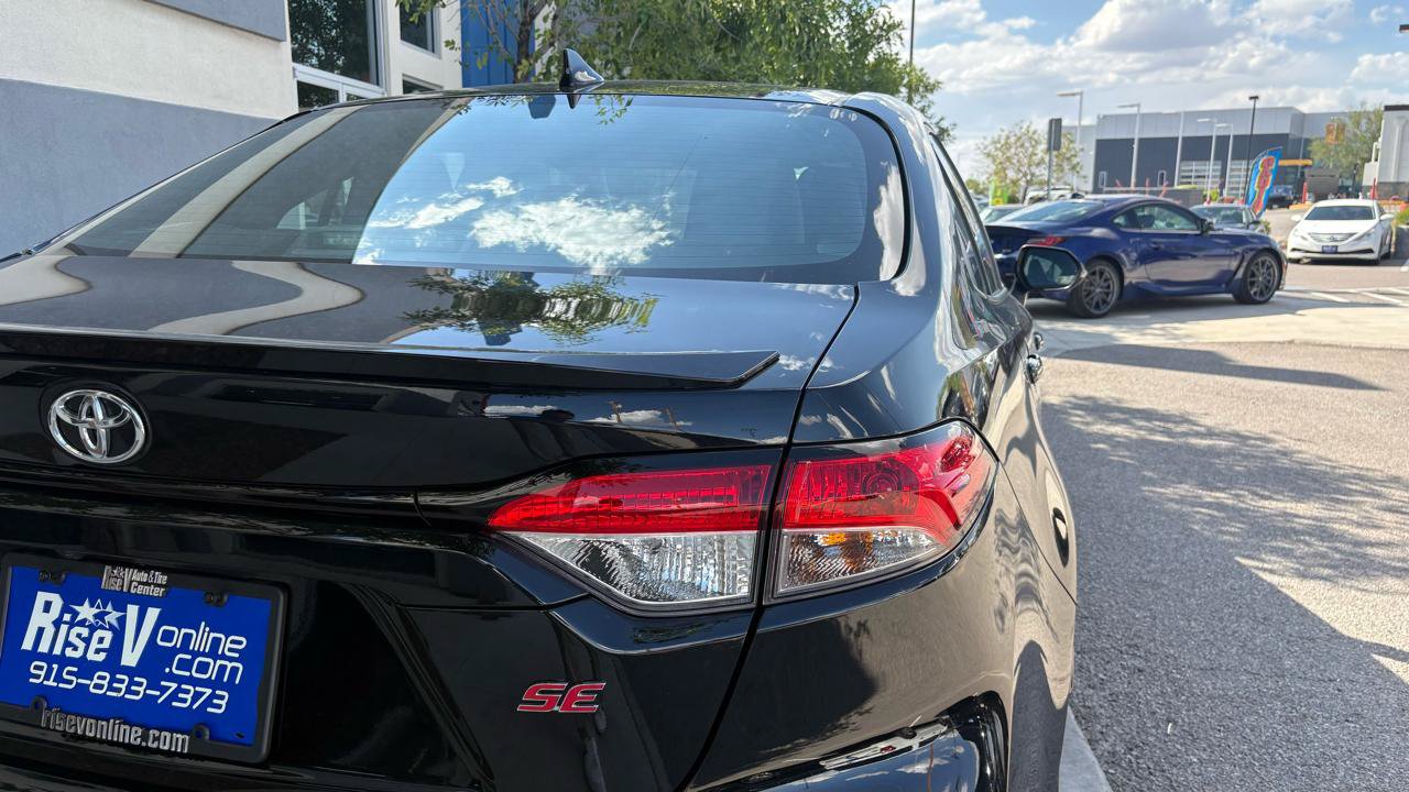 Used 2025 Toyota Corolla SE FWD image 5