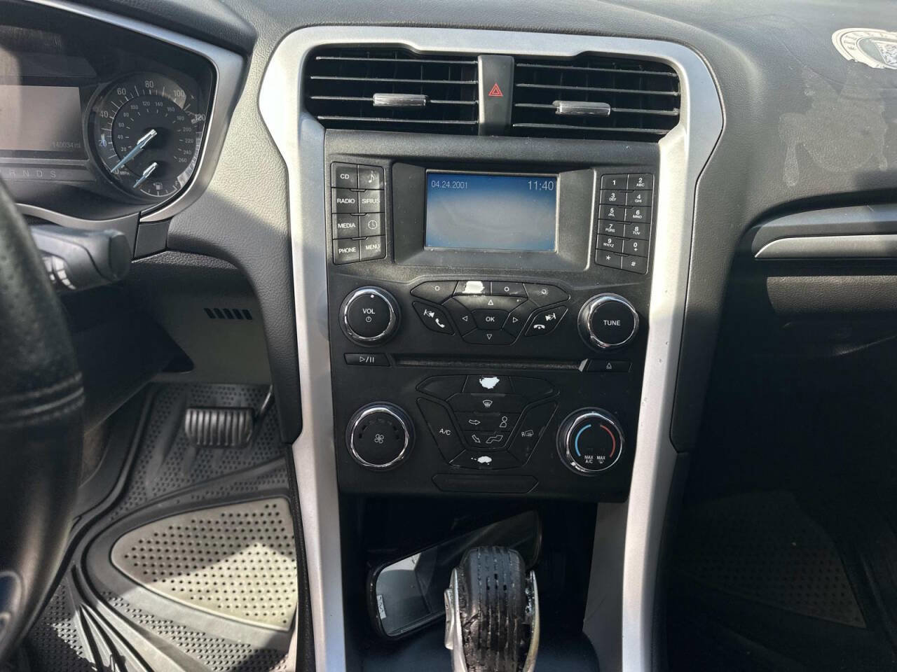 Used 2014 Ford Fusion SE image 14