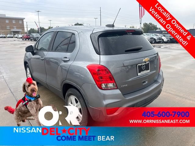 Used 2020 Chevrolet Trax LS w/ Tint and Cruise Package FWD image 3