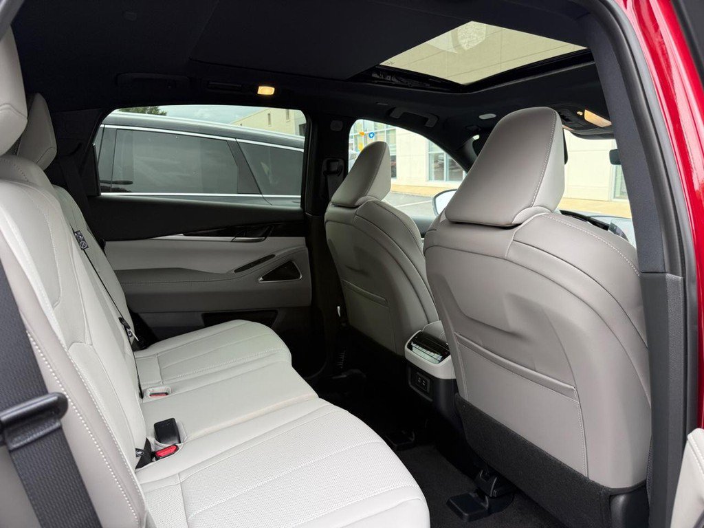 New 2027 INFINITI QX65 Sport w/ Cargo Package AWD/4WD image 4