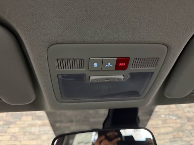 New 2025 Hyundai Venue Limited FWD image 23