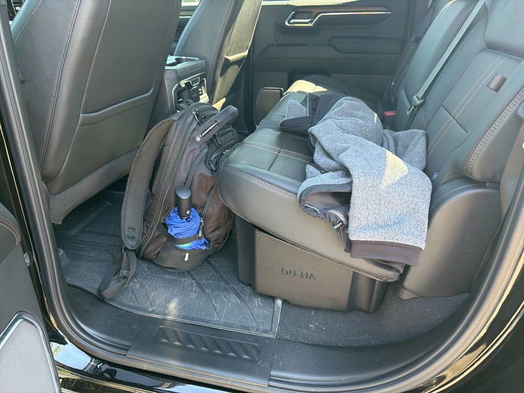 Used 2024 Chevrolet Silverado 1500 High Country w/ Technology Package image 18