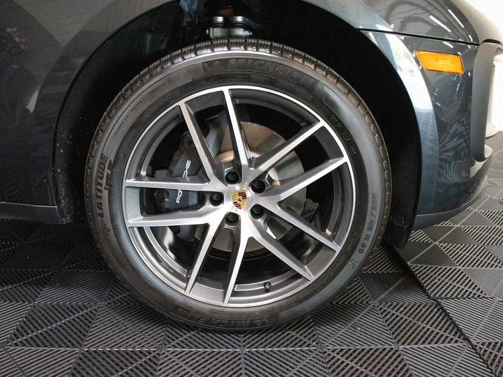 New 2025 Porsche Macan image 16