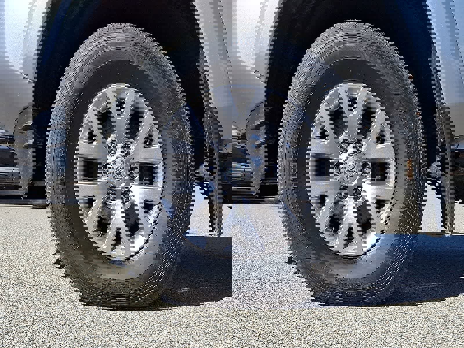 Used 2018 Toyota Tacoma SR5 image 10