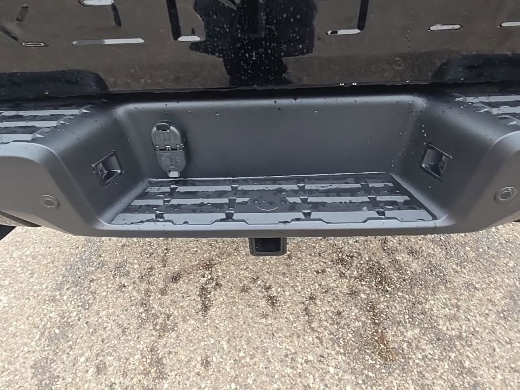 New 2026 Nissan Frontier SV w/ All-Weather Content Package image 39