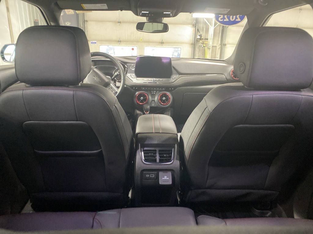 Certified 2025 Chevrolet Blazer RS w/ Enhanced Convenience Package AWD/4WD image 18