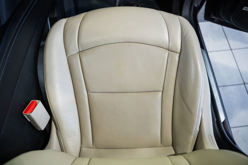 Used 2019 Buick Enclave Premium AWD/4WD image 32