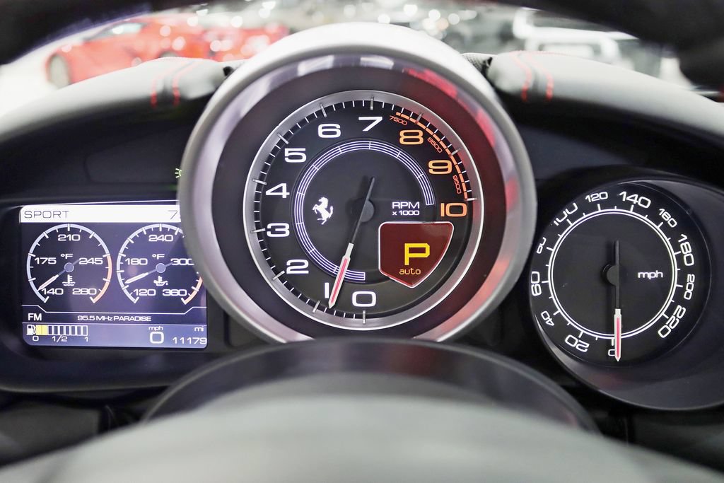 Used 2016 Ferrari California T RWD image 20