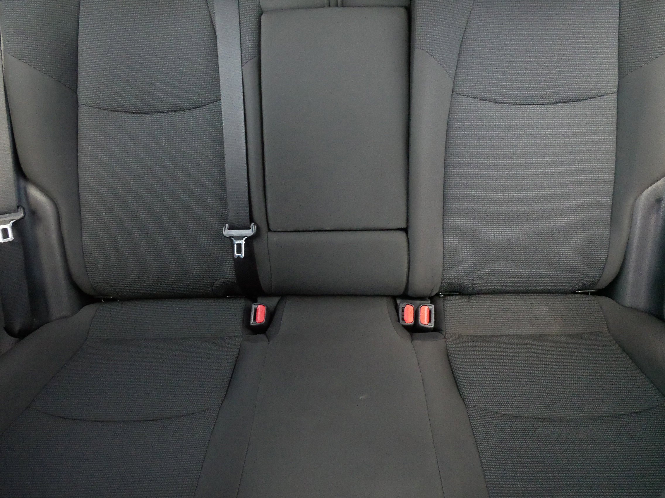 Used 2021 Toyota RAV4 LE AWD/4WD image 13