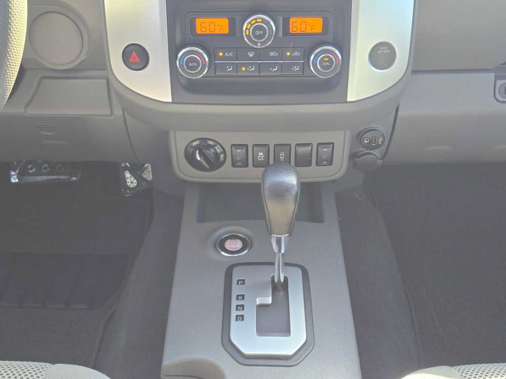 Used 2021 Nissan Frontier SV w/ Midnight Edition Floor Mats AWD/4WD image 13