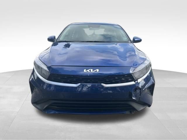 Used 2024 Kia Forte LXS FWD image 5