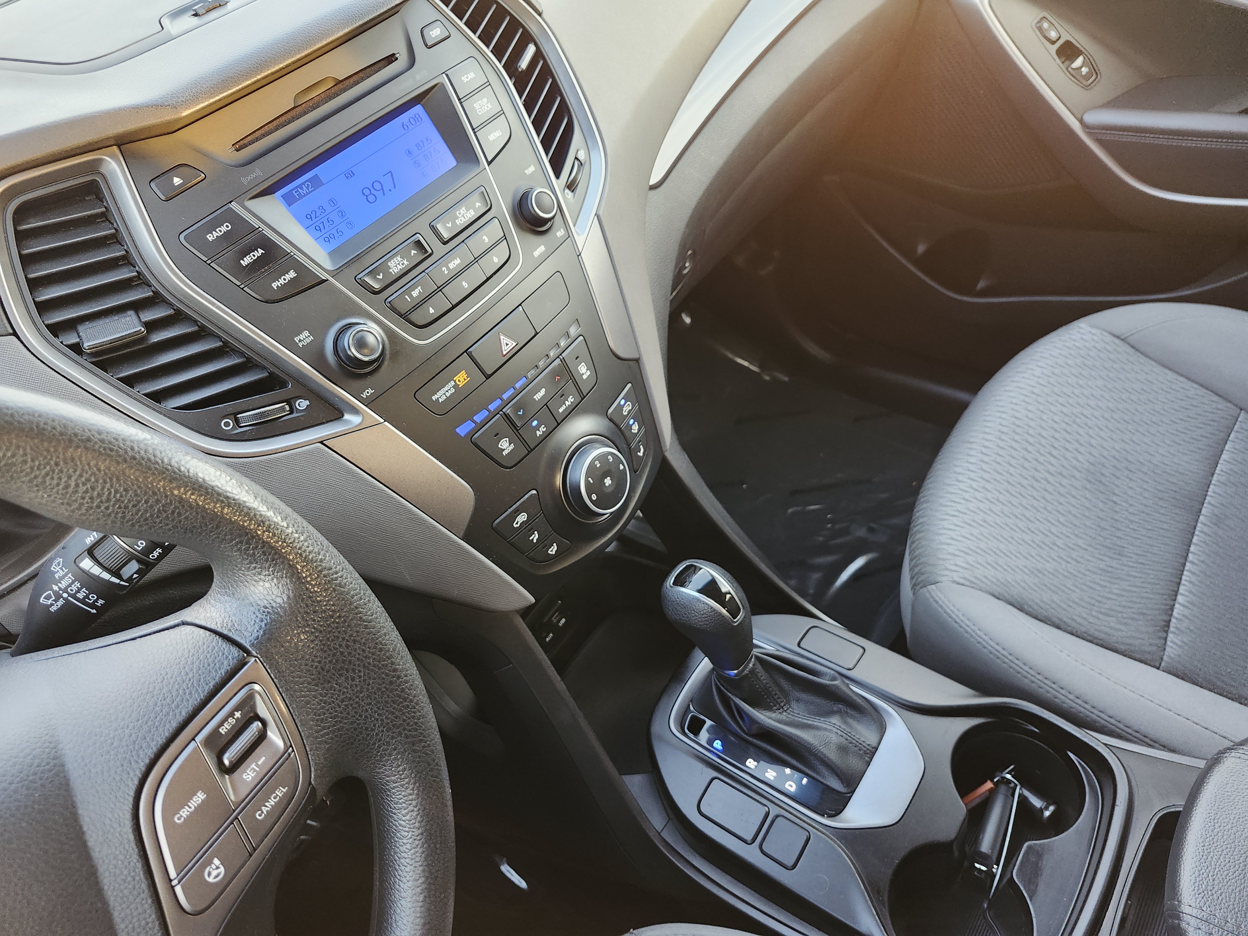 Used 2015 Hyundai Santa Fe Sport FWD image 27