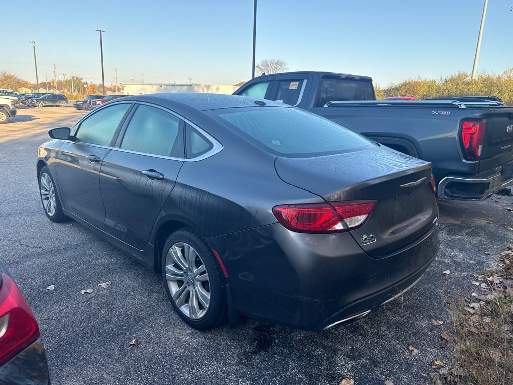 Used 2015 Chrysler 200 Limited w/ Comfort Group FWD image 4
