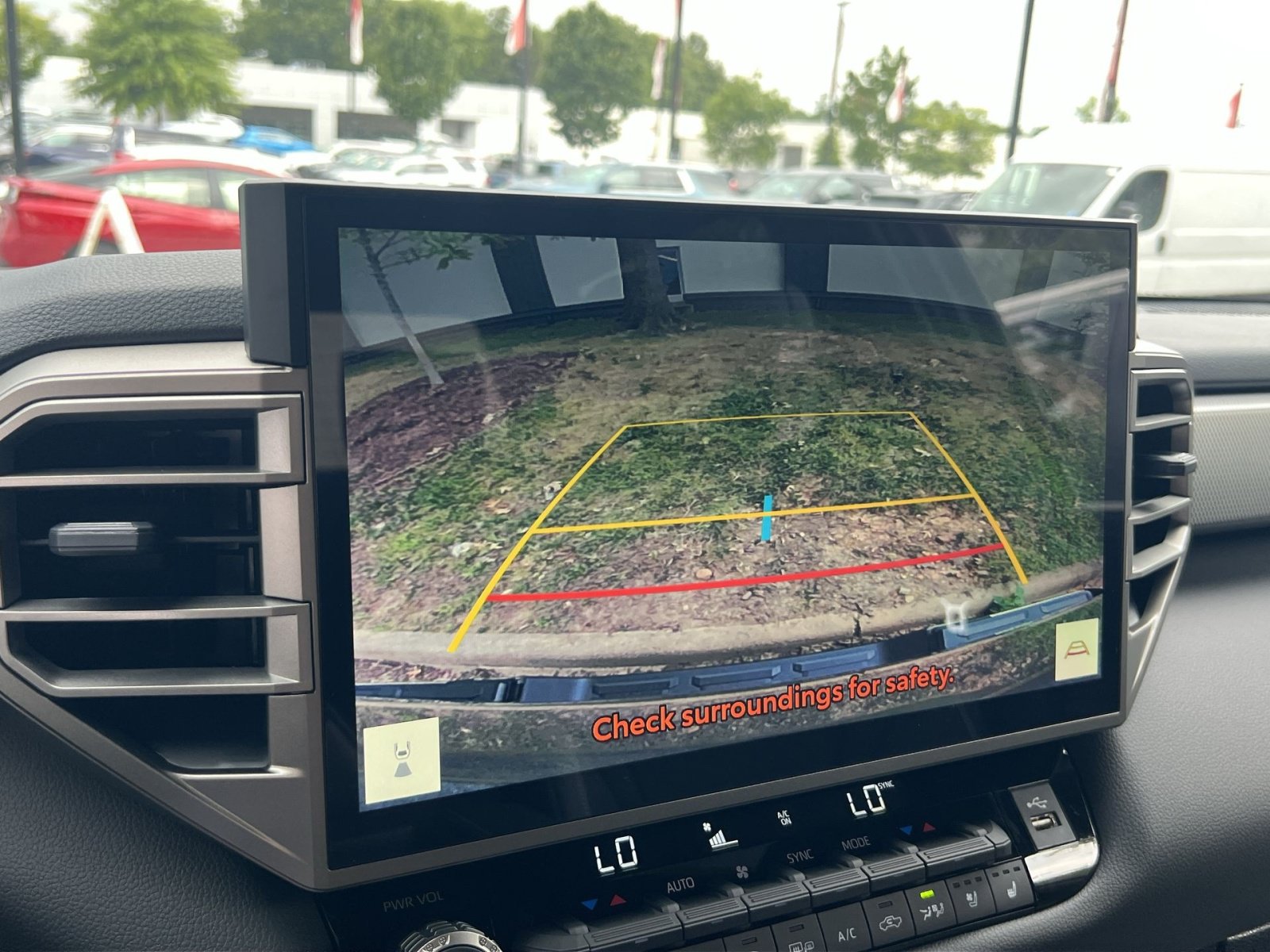 New 2026 Toyota Tundra Limited AWD/4WD image 14