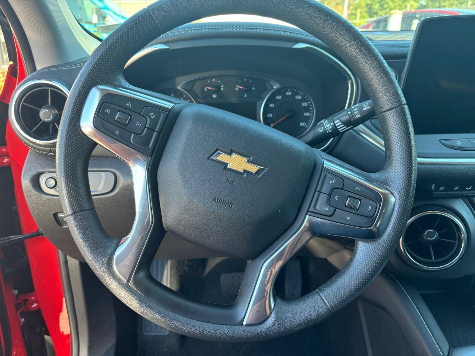 Used 2026 Chevrolet Blazer LT FWD image 8